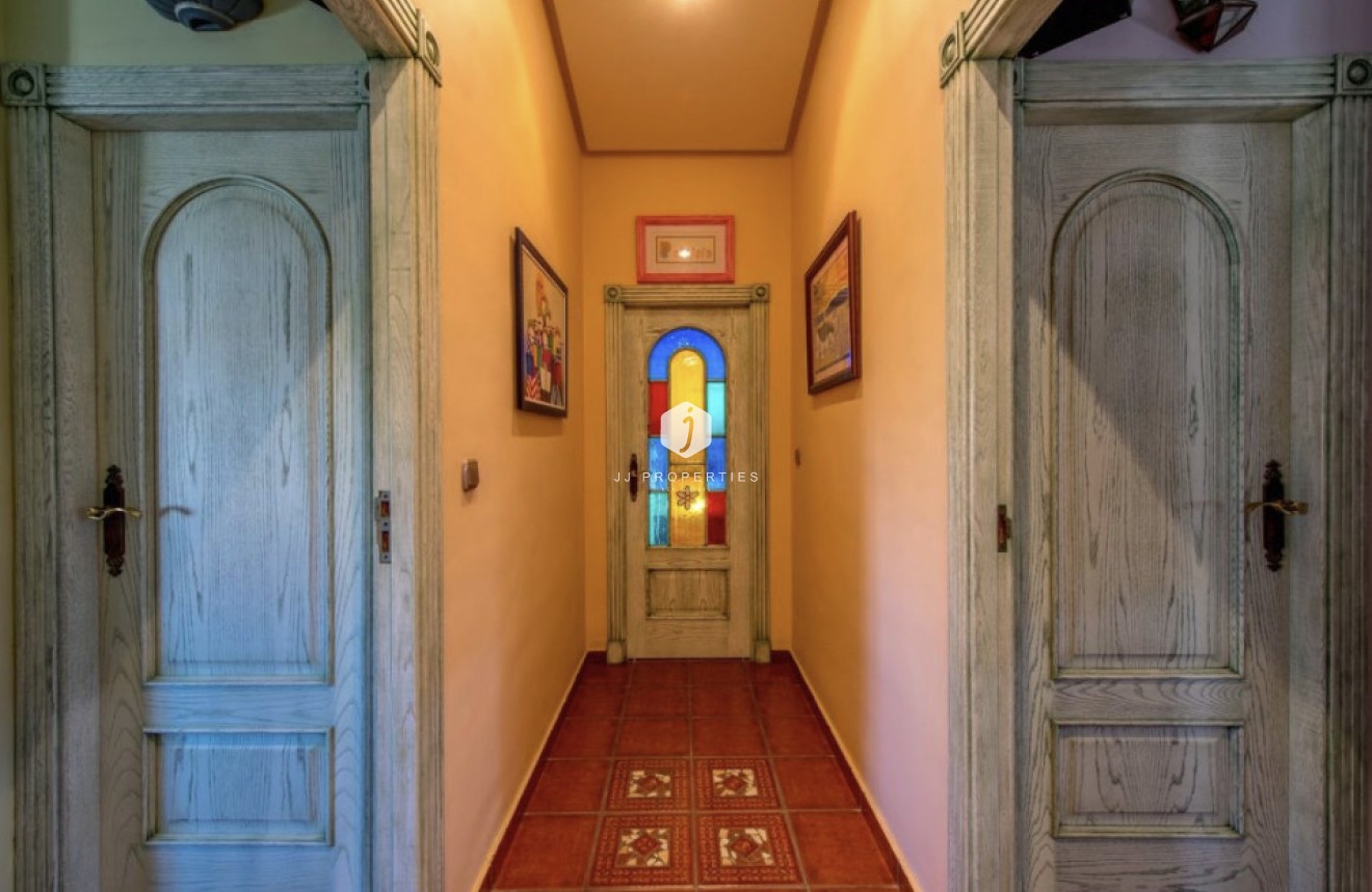 Tweedehands - Villa -
La Mata - Costa Blanca