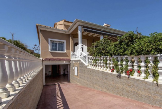 Tweedehands - Villa -
La Mata - Costa Blanca