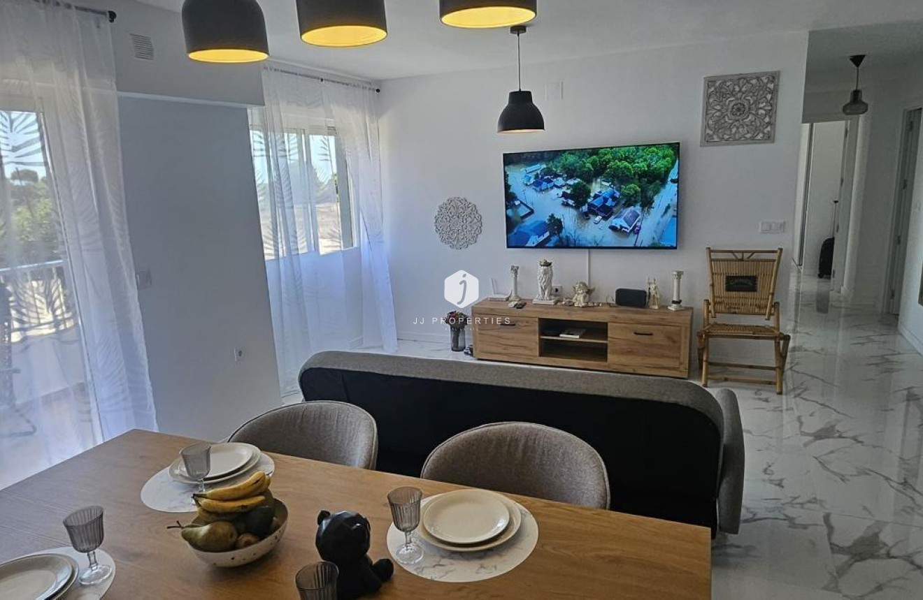 Tweedehands - Appartement / flat -
Orihuela Costa - Punta Prima