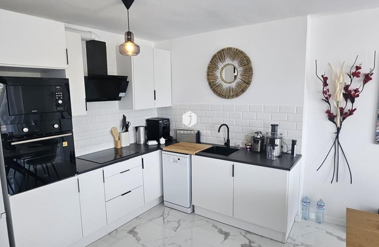 Tweedehands - Appartement / flat -
Orihuela Costa - Punta Prima