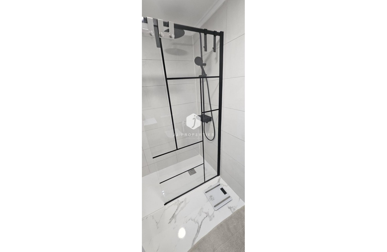 Tweedehands - Appartement / flat -
Orihuela Costa - Punta Prima