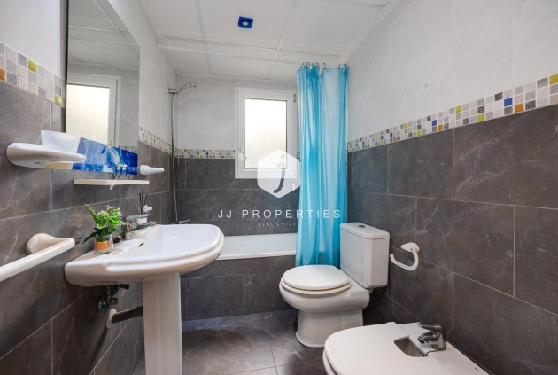 Z drugiej ręki - Daszek -
Torrevieja - Centro