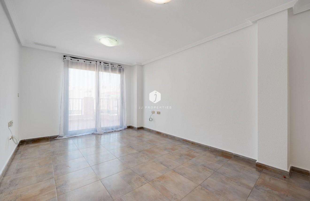 Z drugiej ręki - Daszek -
Torrevieja - Centro