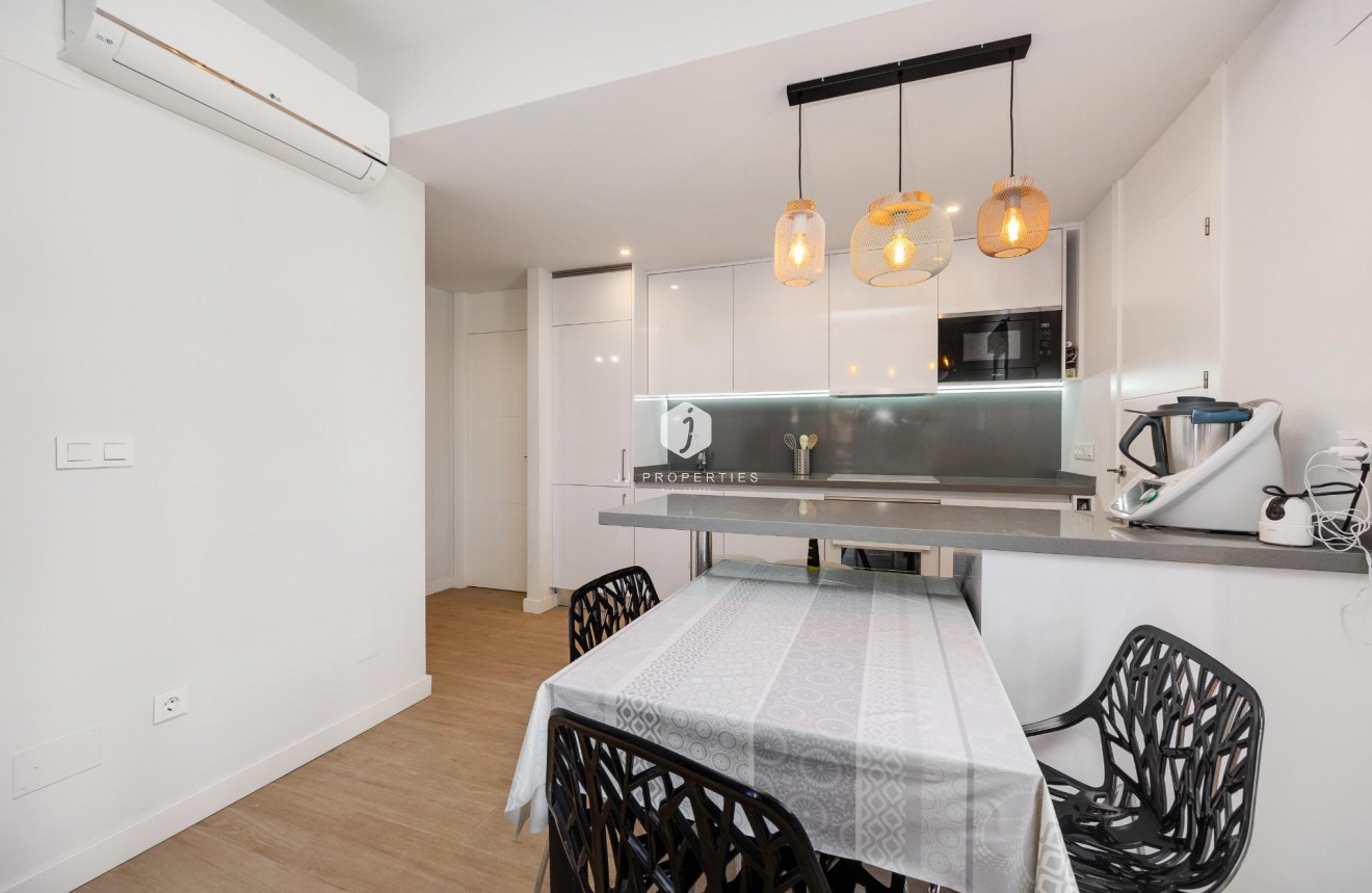 Tweedehands - Appartement / flat -
Orihuela Costa - Villamartín-las Filipinas