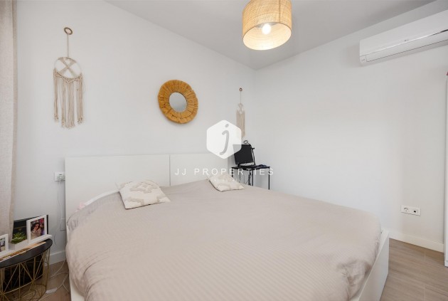 Tweedehands - Appartement / flat -
Orihuela Costa - Villamartín-las Filipinas