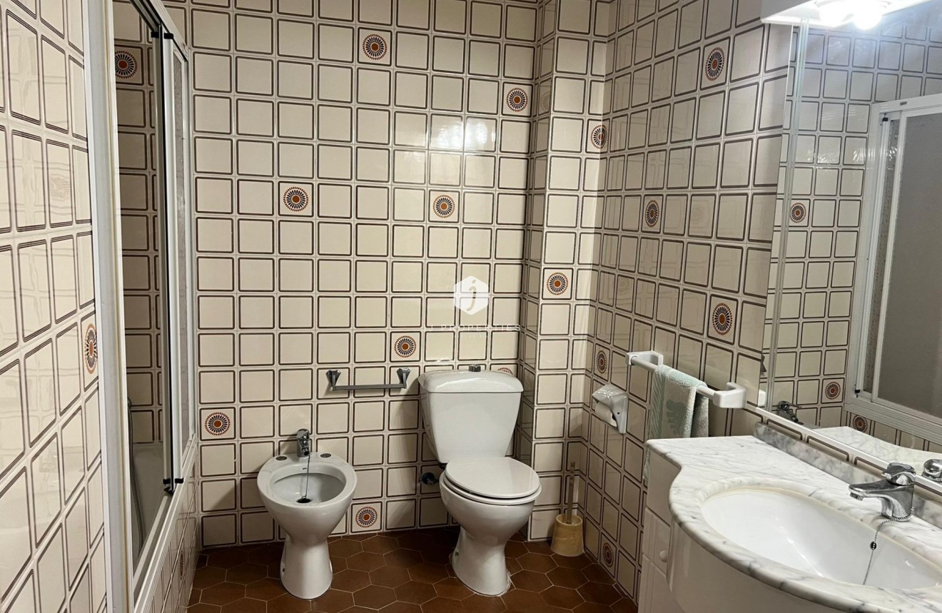 Tweedehands - Appartement / flat -
Torrevieja - Playa del Cura