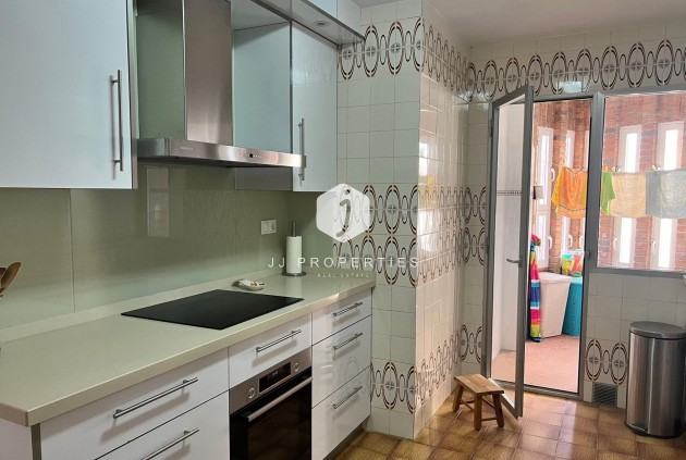 Tweedehands - Appartement / flat -
Torrevieja - Playa del Cura