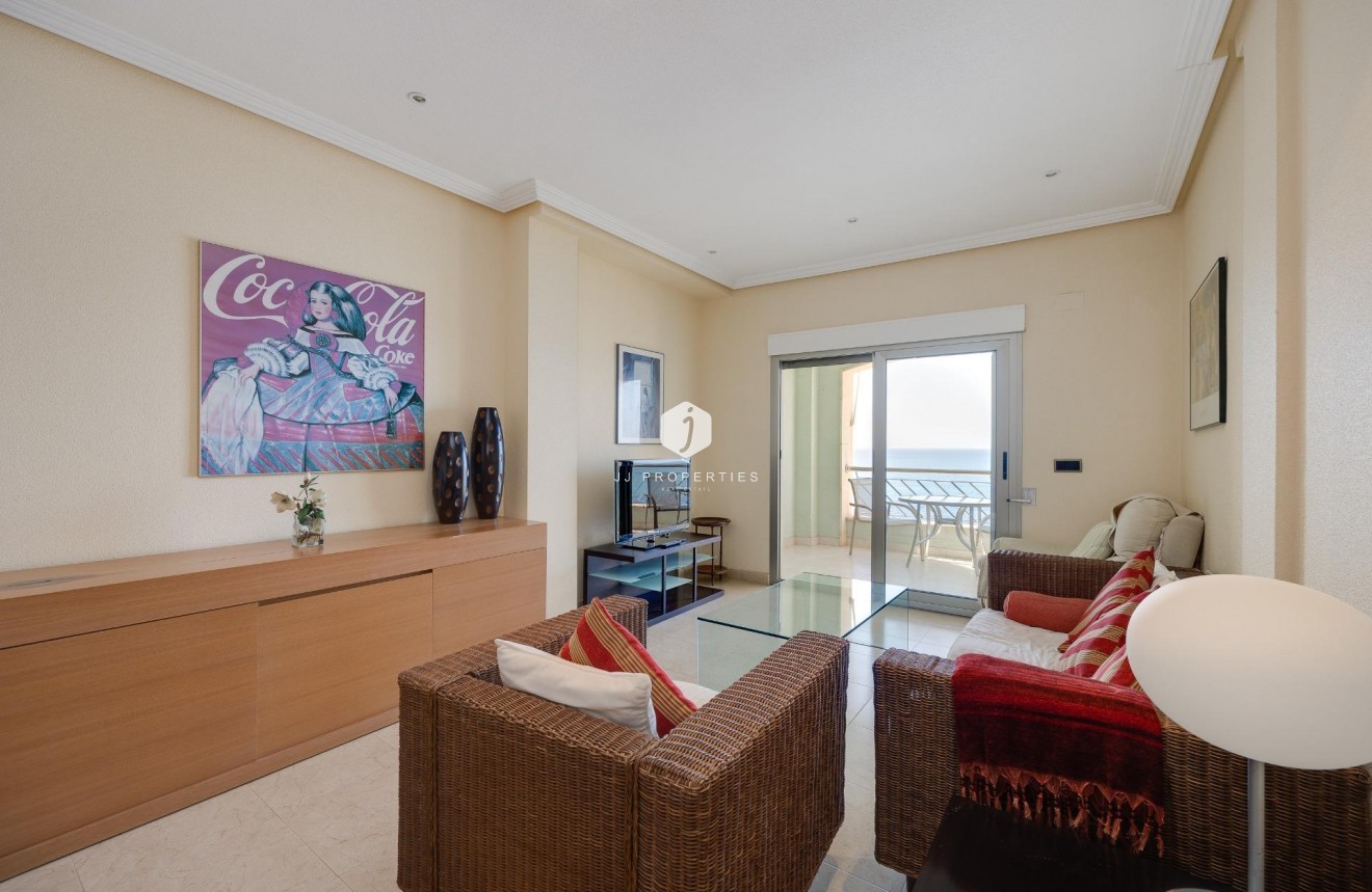 Tweedehands - Appartement / flat -
Torrevieja - Paseo maritimo