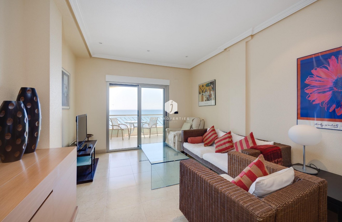 Tweedehands - Appartement / flat -
Torrevieja - Paseo maritimo