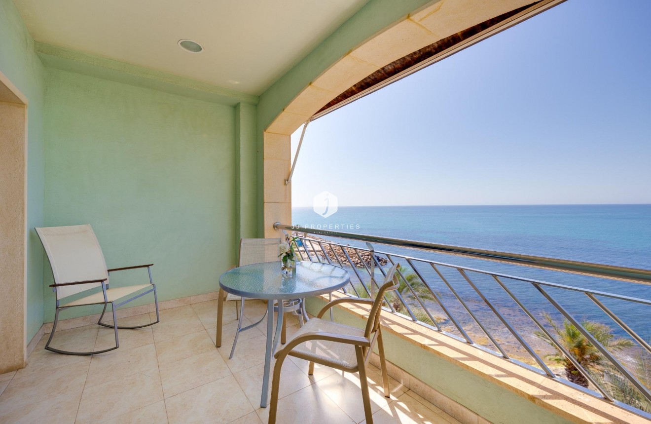 Tweedehands - Appartement / flat -
Torrevieja - Paseo maritimo