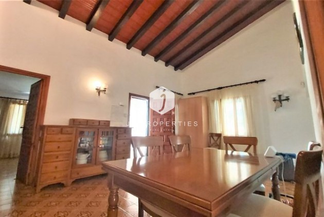 Tweedehands - Villa -
Torrevieja - Costa Blanca