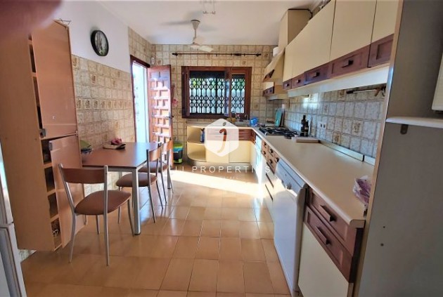 Tweedehands - Villa -
Torrevieja - Costa Blanca