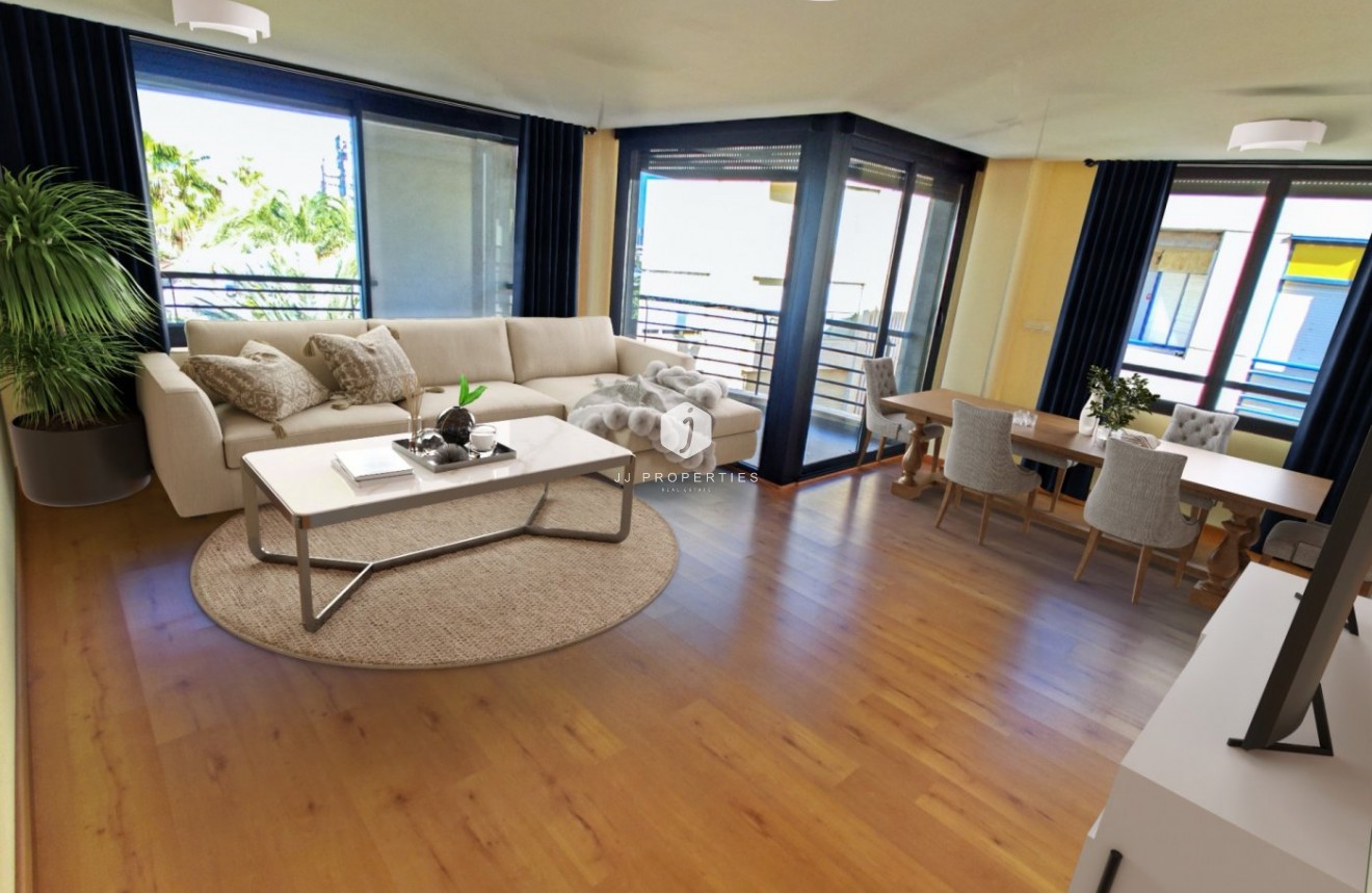 Tweedehands - Appartement / flat -
Torrevieja - Puerto