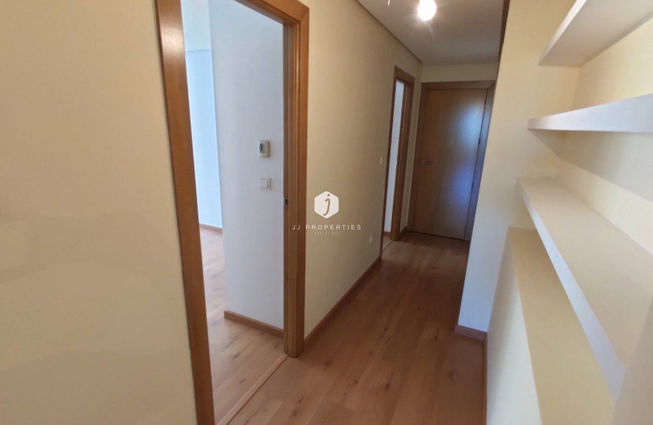 Tweedehands - Appartement / flat -
Torrevieja - Puerto