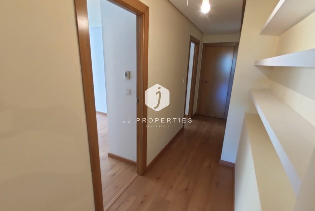 Tweedehands - Appartement / flat -
Torrevieja - Puerto