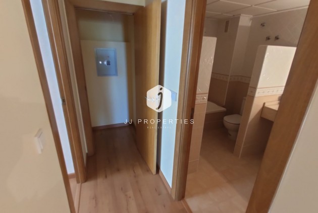 Tweedehands - Appartement / flat -
Torrevieja - Puerto