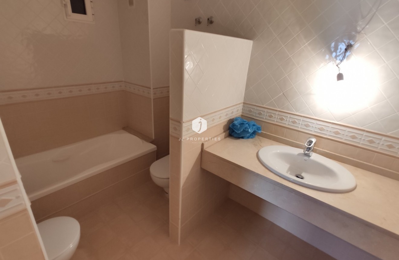Tweedehands - Appartement / flat -
Torrevieja - Puerto