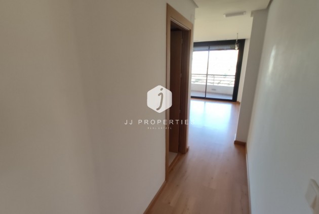 Tweedehands - Appartement / flat -
Torrevieja - Puerto