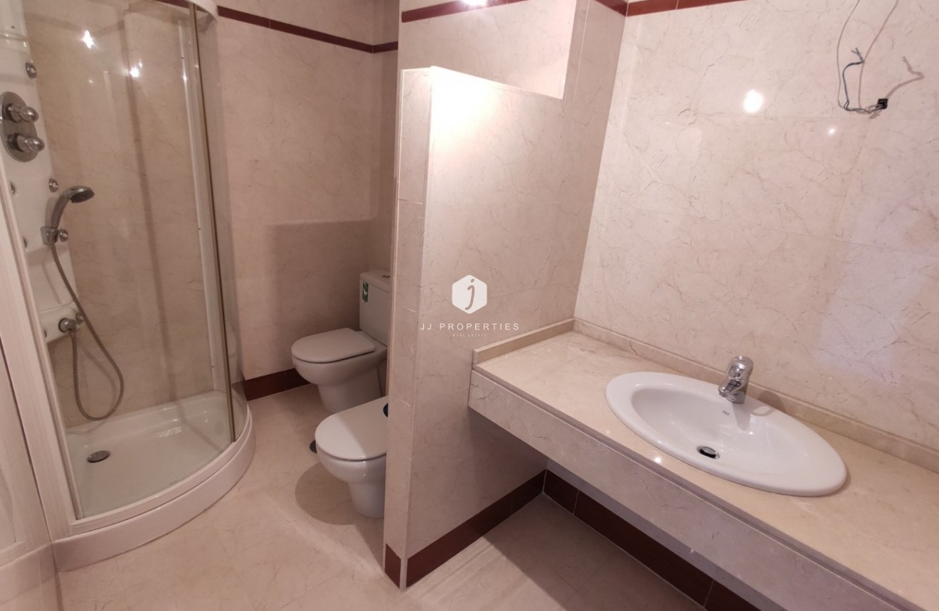 Tweedehands - Appartement / flat -
Torrevieja - Puerto