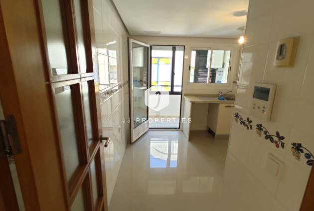 Tweedehands - Appartement / flat -
Torrevieja - Puerto