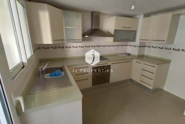 Tweedehands - Appartement / flat -
Torrevieja - Puerto