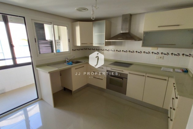 Tweedehands - Appartement / flat -
Torrevieja - Puerto