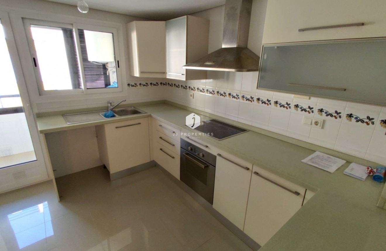 Tweedehands - Appartement / flat -
Torrevieja - Puerto
