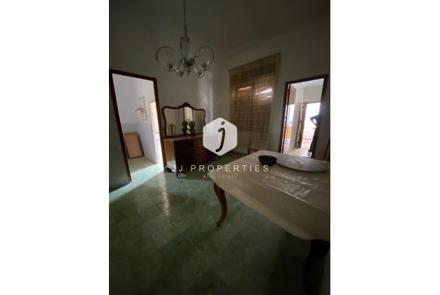 Aus zweiter Hand - Chalet -
Jacarilla - Jacarilla - Town