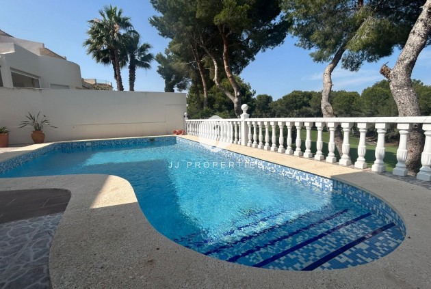 Tweedehands - Villa -
Orihuela Costa - Costa Blanca