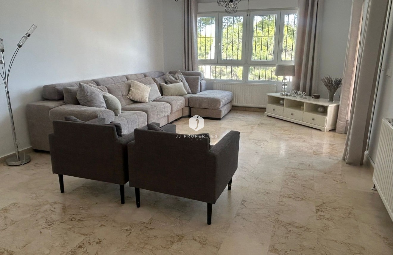 Tweedehands - Villa -
Orihuela Costa - Costa Blanca