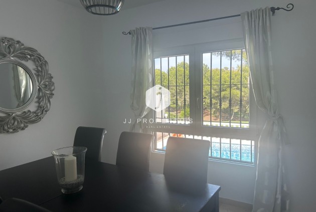 Tweedehands - Villa -
Orihuela Costa - Costa Blanca