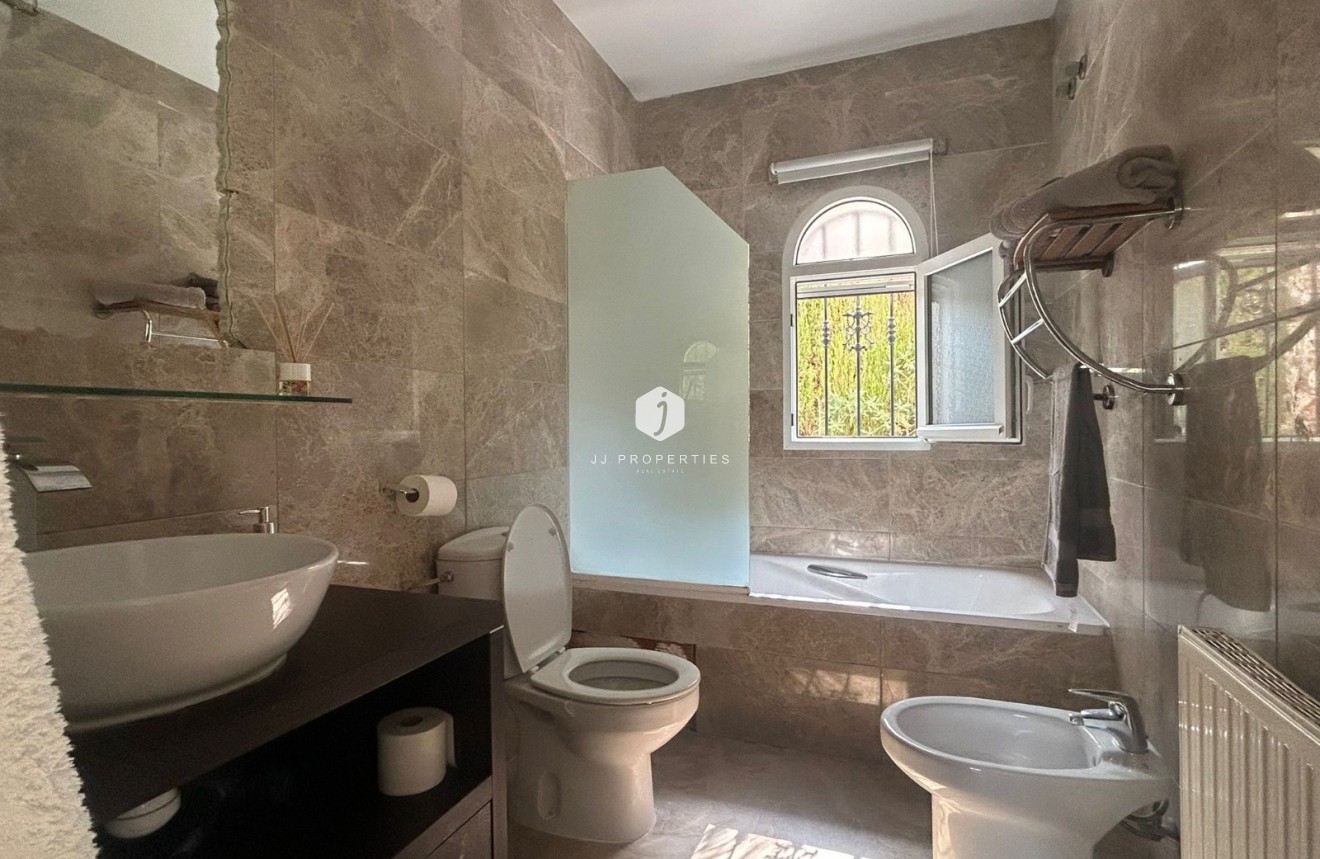 Tweedehands - Villa -
Orihuela Costa - Costa Blanca