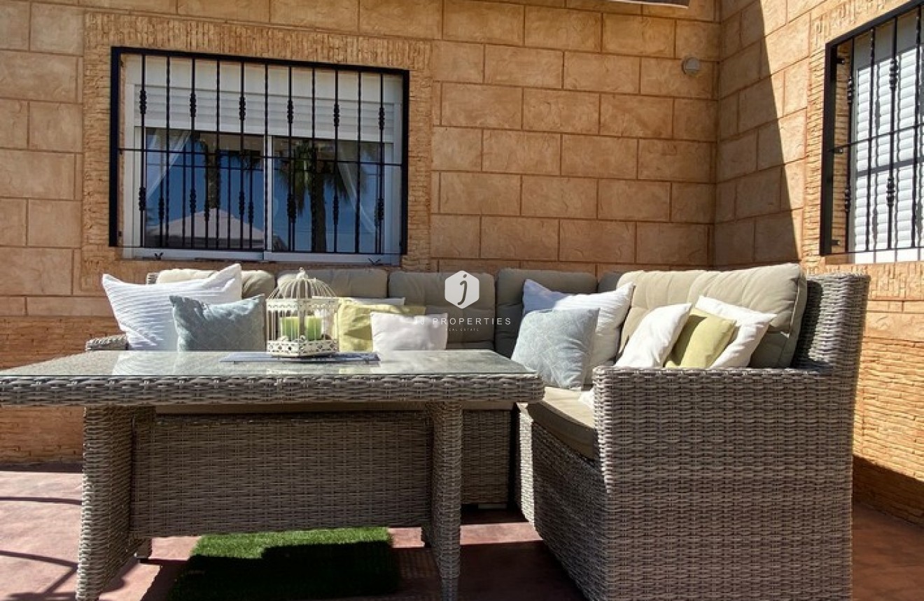 Tweedehands - Landelijk eigendom -
Albatera - Inland