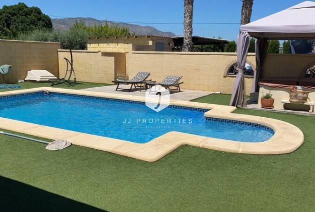 Tweedehands - Landelijk eigendom -
Albatera - Inland