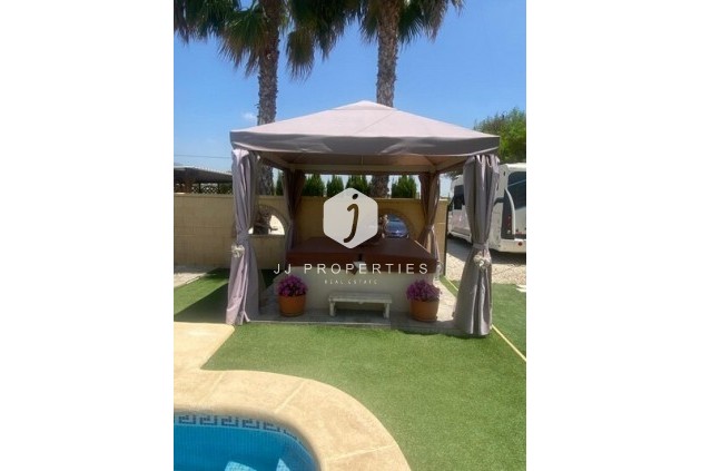 Tweedehands - Landelijk eigendom -
Albatera - Inland