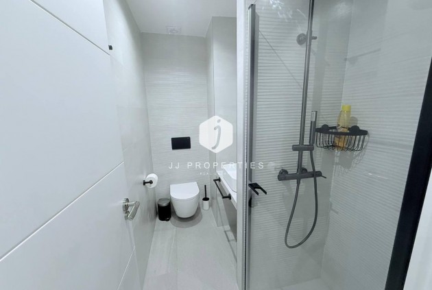 Tweedehands - Appartement / flat -
Torrevieja - La Mata