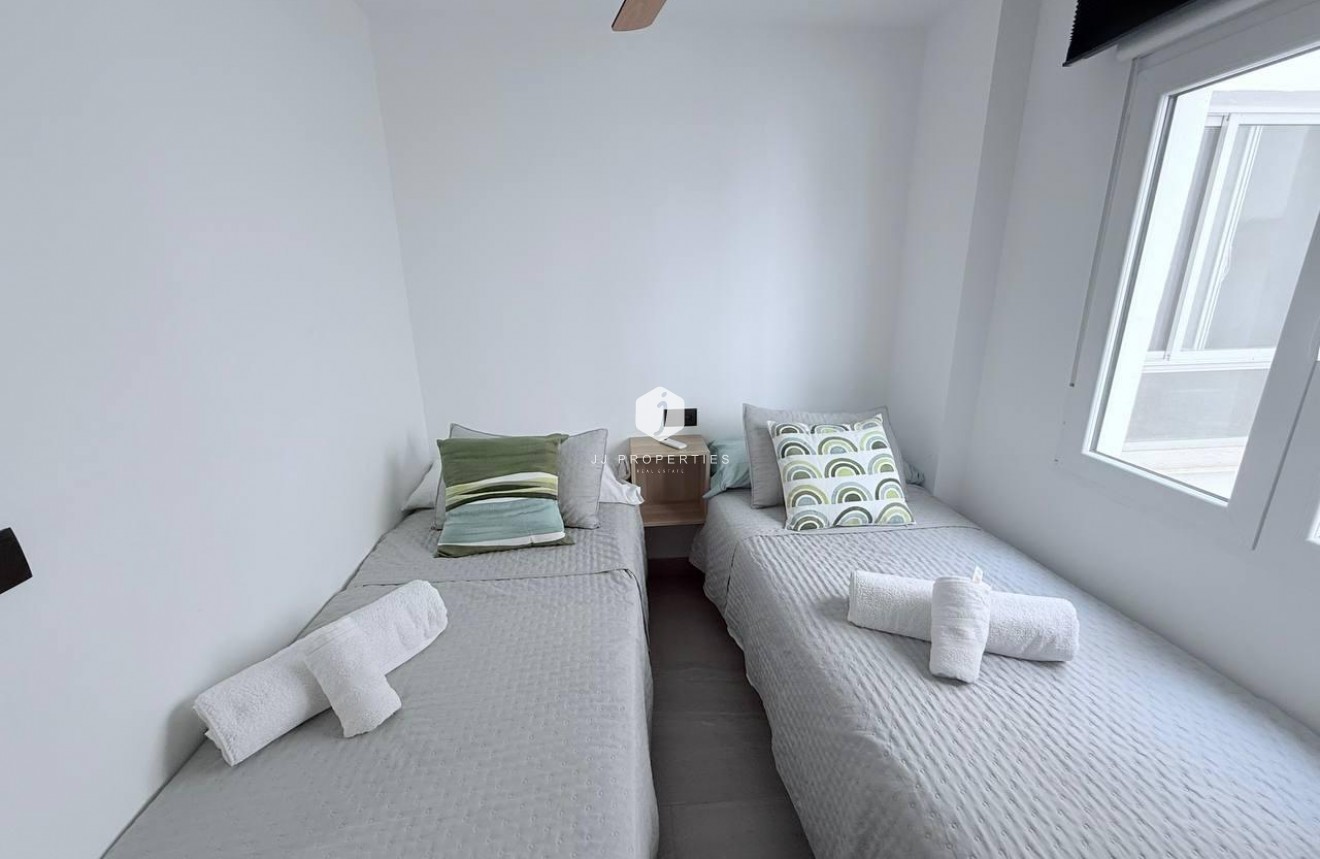 Tweedehands - Appartement / flat -
Torrevieja - La Mata