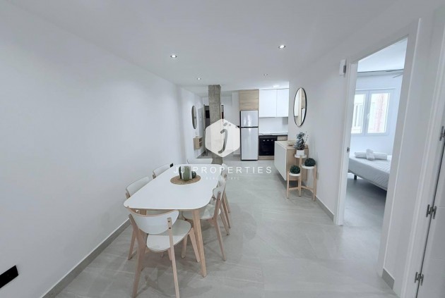 Tweedehands - Appartement / flat -
Torrevieja - La Mata