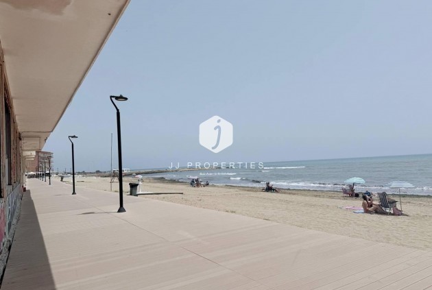 Tweedehands - Appartement / flat -
Torrevieja - La Mata
