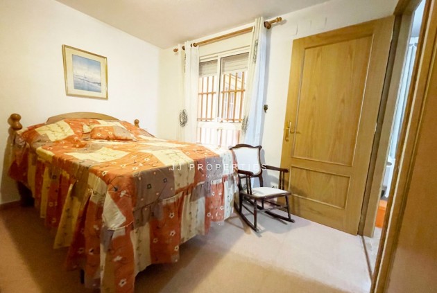 Tweedehands - Appartement / flat -
Guardamar del Segura - Playa