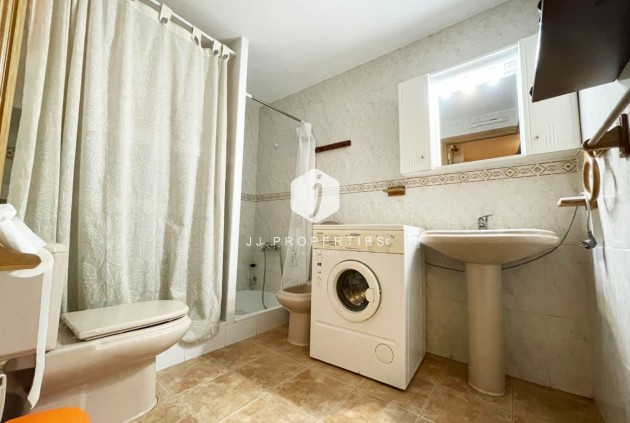 Tweedehands - Appartement / flat -
Guardamar del Segura - Playa