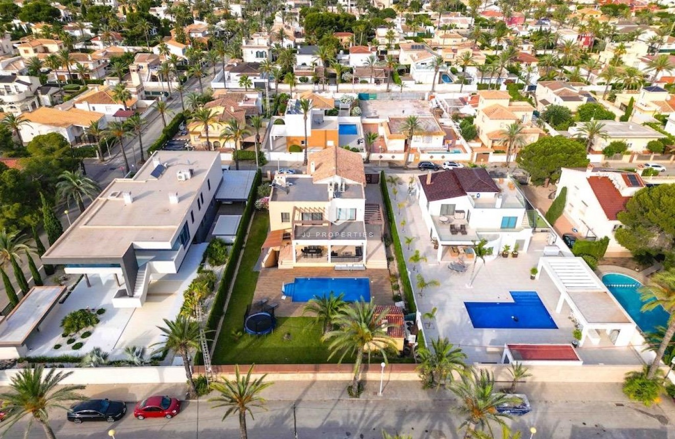 Tweedehands - Villa -
Cabo Roig - Costa Blanca