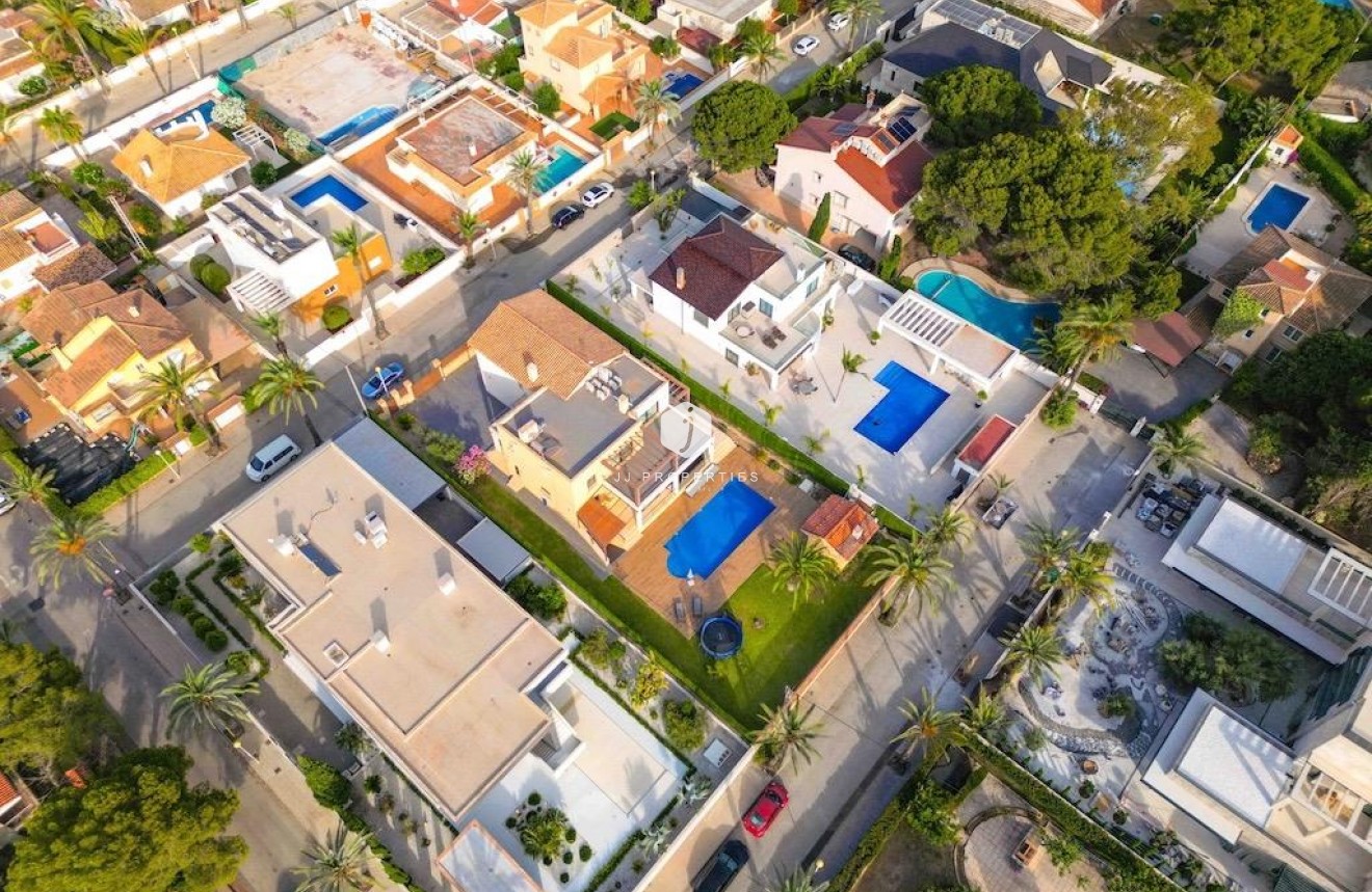 Tweedehands - Villa -
Cabo Roig - Costa Blanca