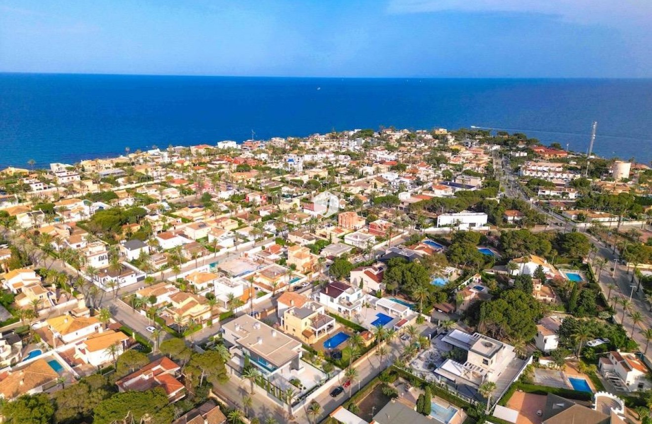 Tweedehands - Villa -
Cabo Roig - Costa Blanca