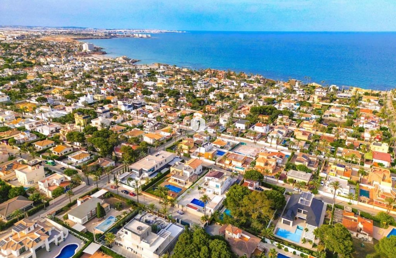Tweedehands - Villa -
Cabo Roig - Costa Blanca