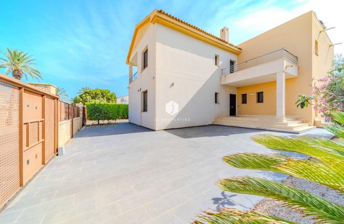 Tweedehands - Villa -
Cabo Roig - Costa Blanca