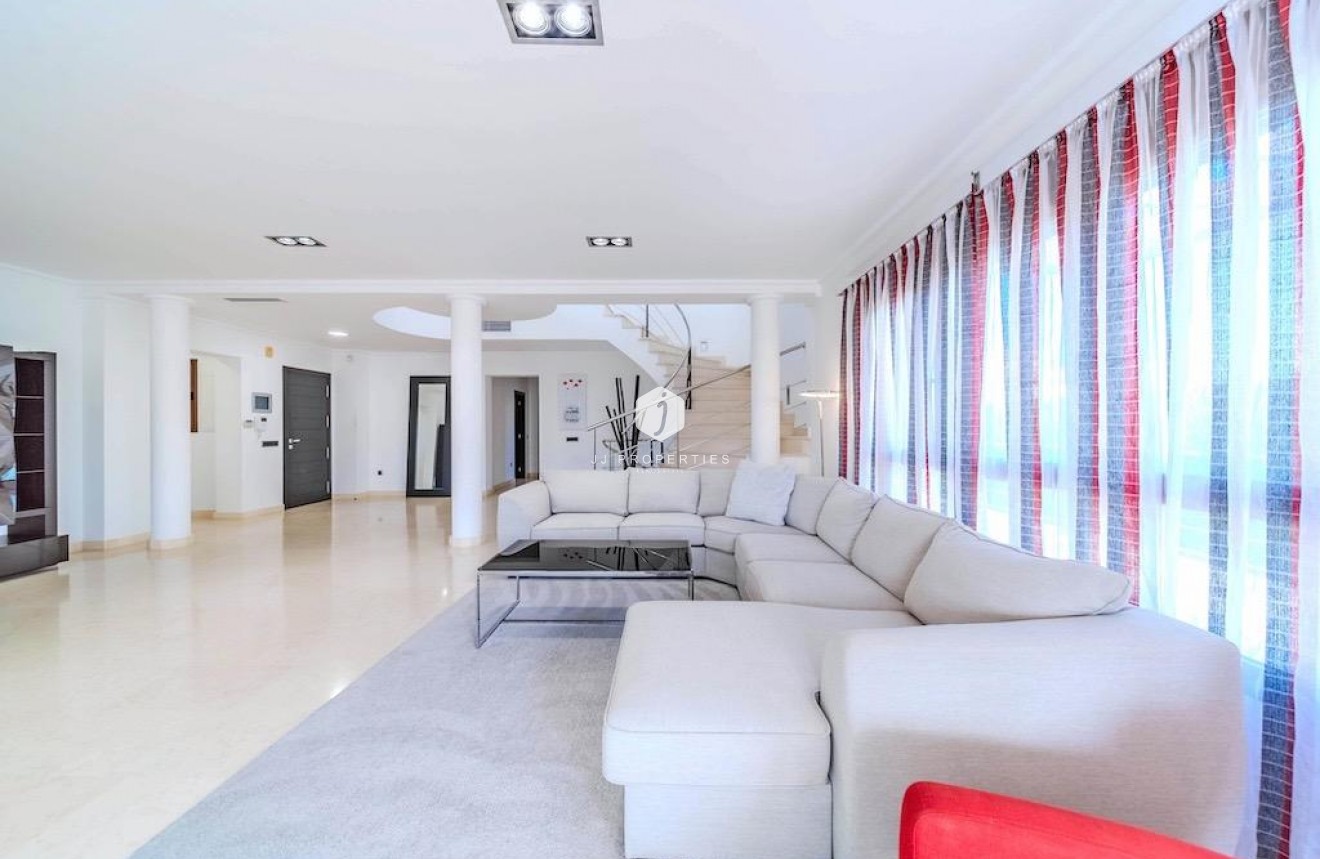 Tweedehands - Villa -
Cabo Roig - Costa Blanca