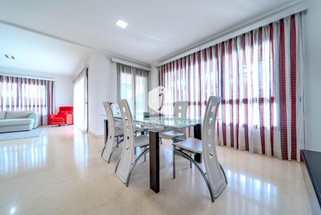 Tweedehands - Villa -
Cabo Roig - Costa Blanca