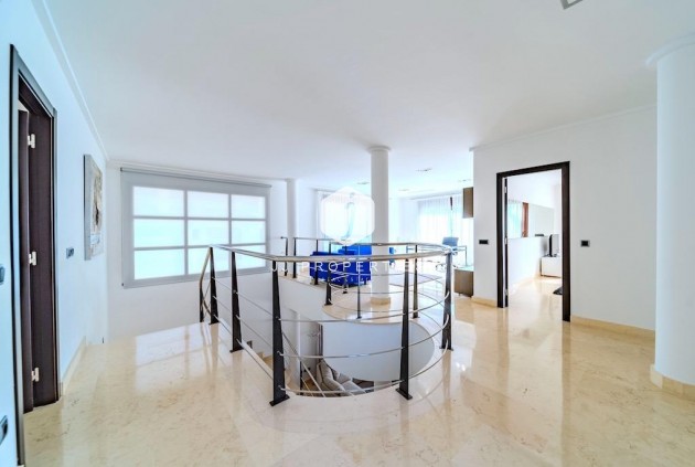 Tweedehands - Villa -
Cabo Roig - Costa Blanca