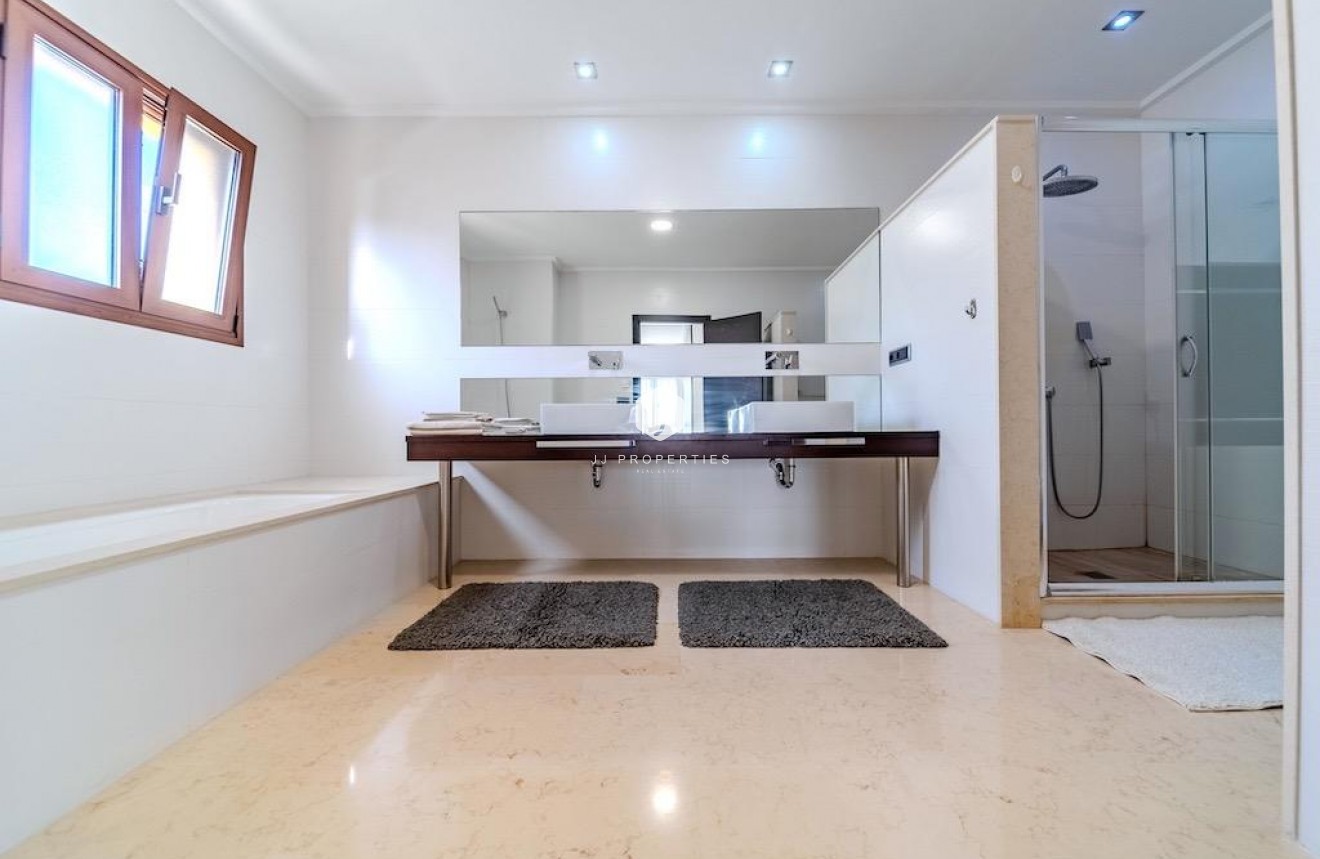 Tweedehands - Villa -
Cabo Roig - Costa Blanca